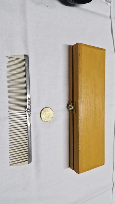 Pente em prata e outras peças