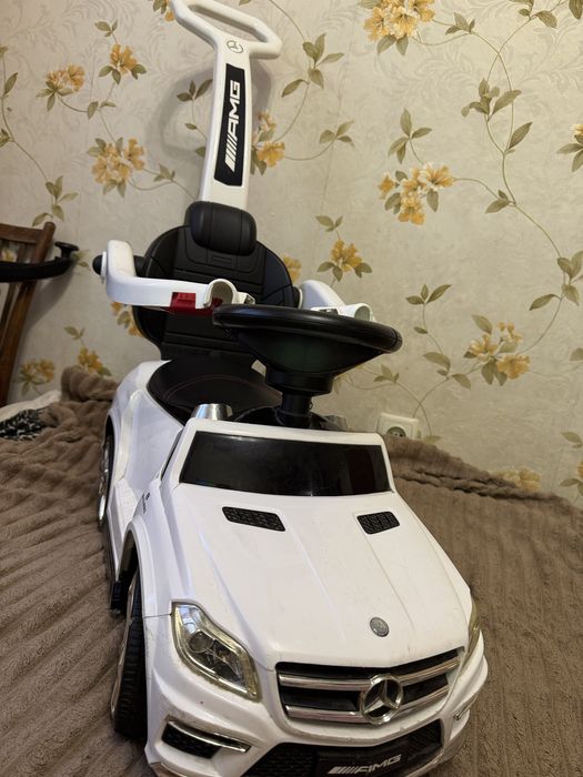 Машинка , толокар