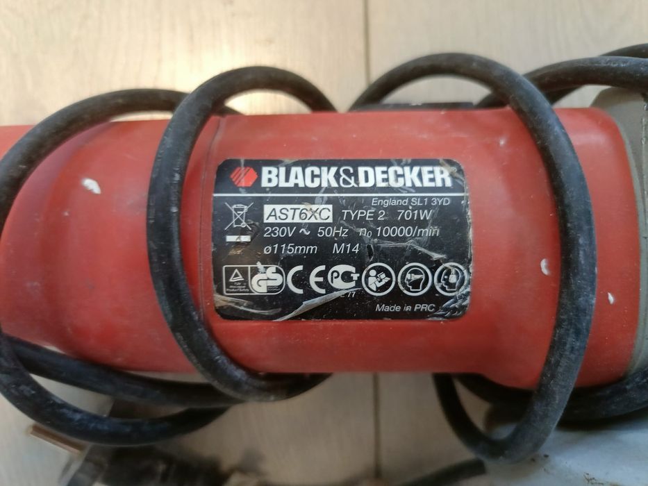 Sprzedam zestaw elektronarzędzi marki Black & Decker: pilarka tarczowa i szlifierka - używane, sprawne