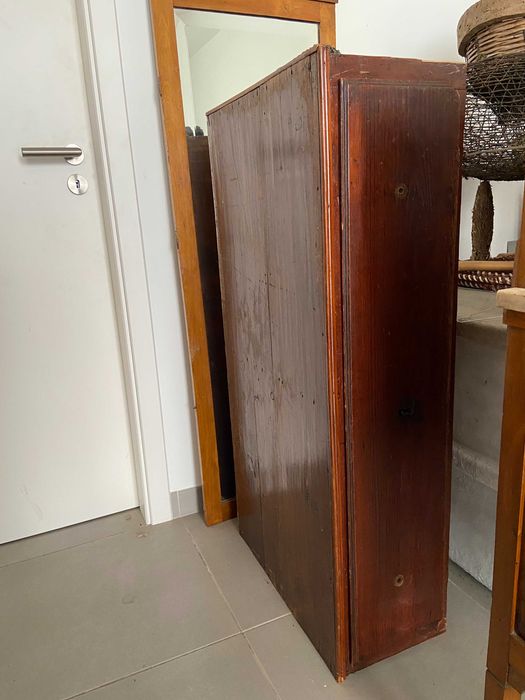 Arca de madeira antiga