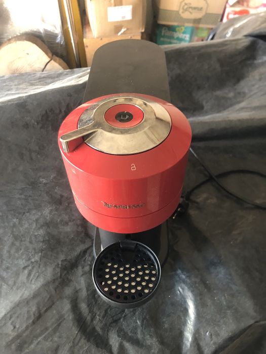 Кавомашина Nespresso Vertuo Next Red