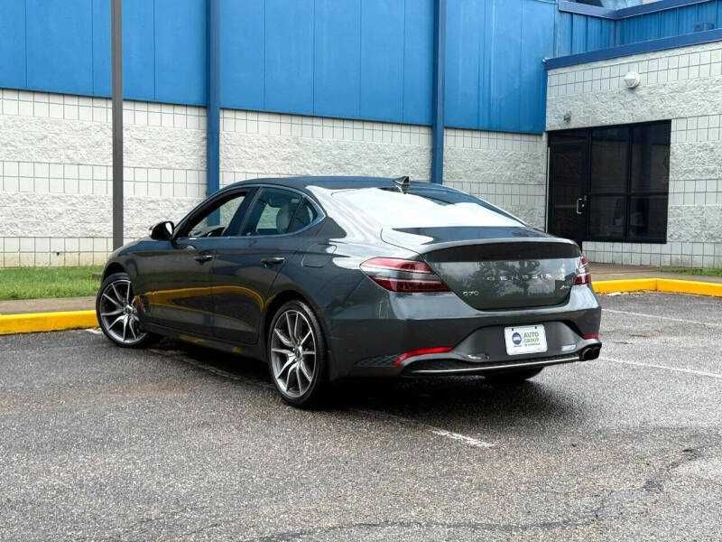 2022 Genesis G70
