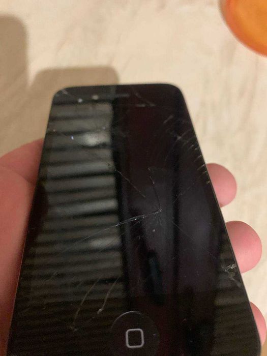 IPhone 4 на запчастини