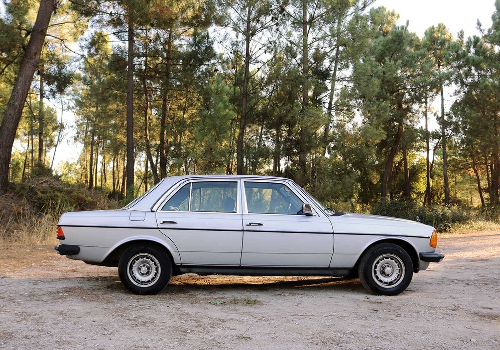 Mercedes-Benz 300D W123 - Caixa aut.