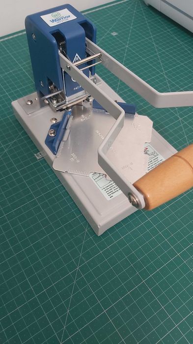 Canteadora Manual para Papel - Warrior 21144 - como nova