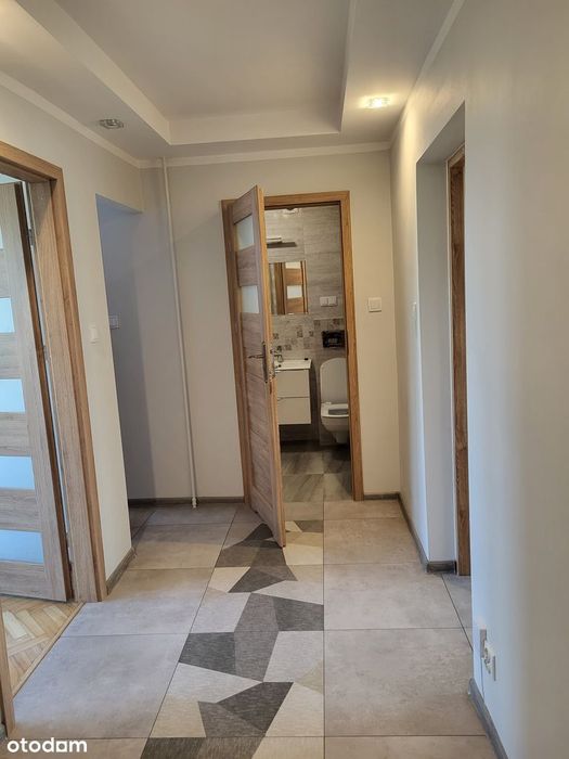 Przestronne mieszkanie w centrum z balkonem i piwnicą