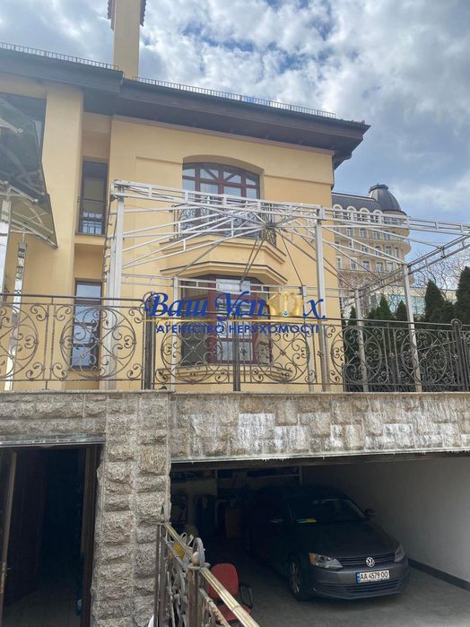 Аренда дома в центре Киева. Бот Сад. ул Добролюбова. Печерск