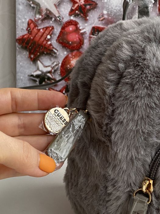 Кроссбоди сумка рюкзак  Guess