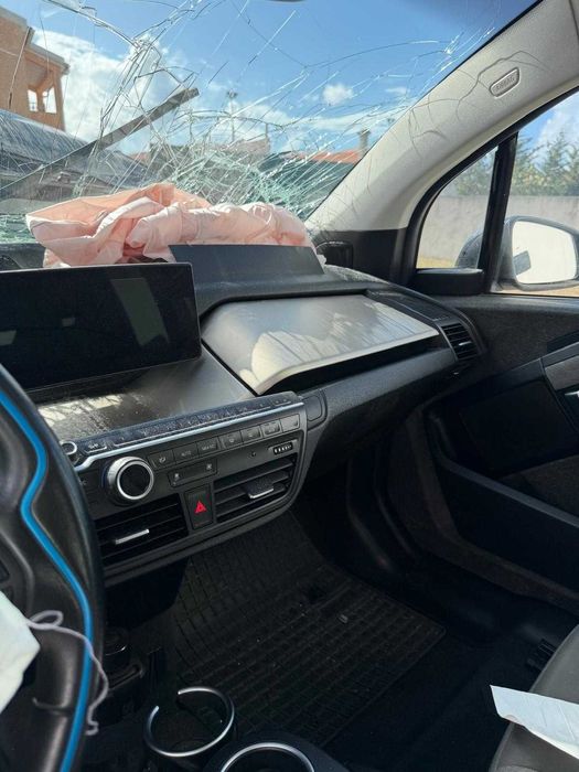 BMW I3s | acidentado | bateria a 100%