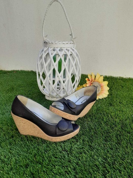 Sapatos pretos nº37