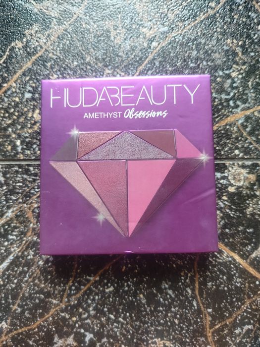 Huda Beauty Amethyst Obsessions paleta cieni