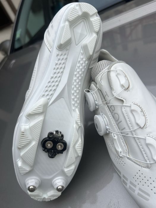 Sapatos BTT Novos 43