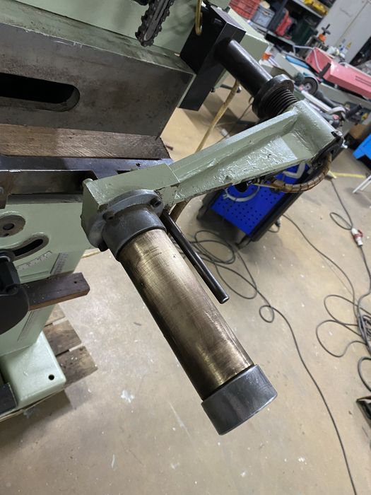 Furador vertical por corrente Centauro mod. CVS 20