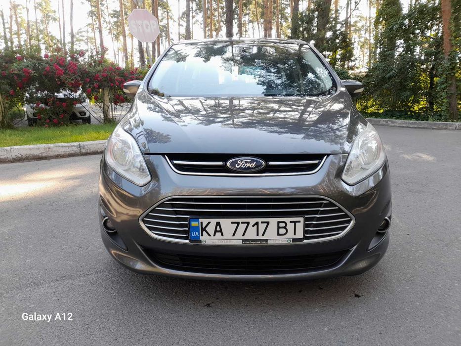 Ford C-max 2015.Hybrid автомат 5л/100км по місту.188кс SEL-макс.компл.