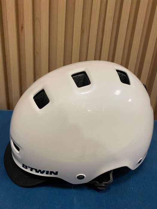Biały Kask Btwin Decathlon55-59 cm