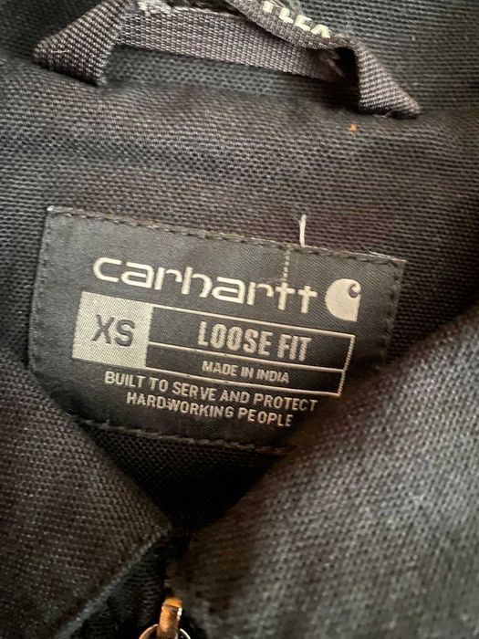 Casaco Cahartt Detroit Preto coleção 2023