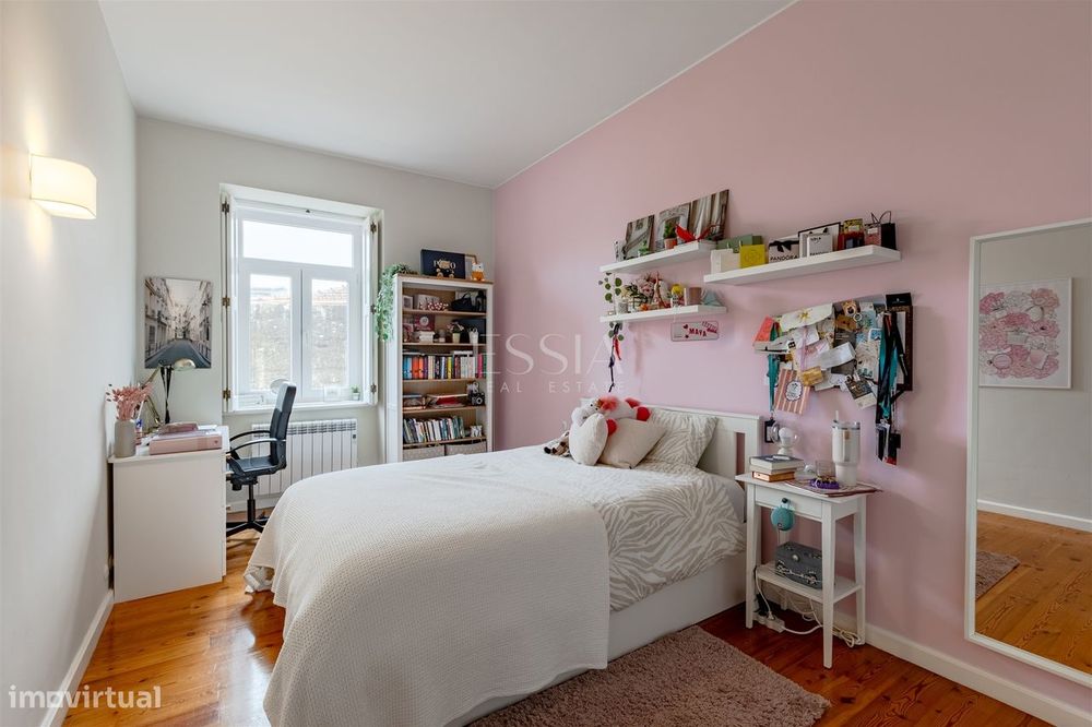 Apartamento T4 na Foz Velha a 150 metros do mar
