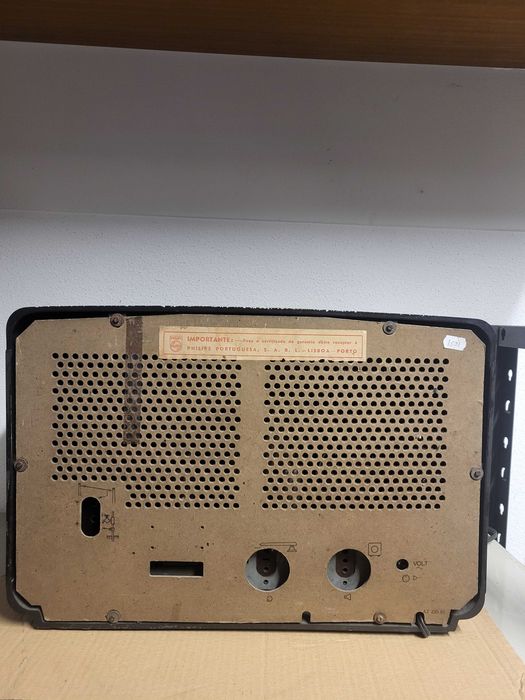 Rádio Vintage Philips – Multibandas (Anos 40/50)