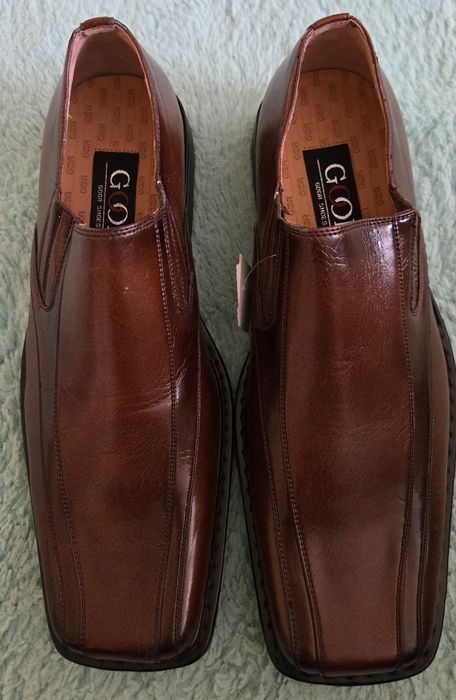 Buty męskie w kolorze brązowym