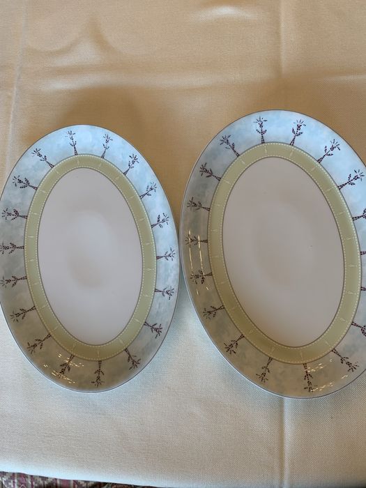 Duas travessas da Spal de 34 cm do serviço Goa