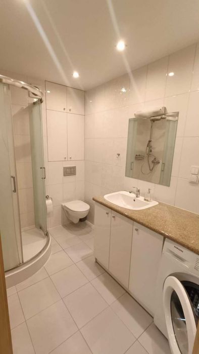 Wynajmę 3 pokojowe mieszkanie