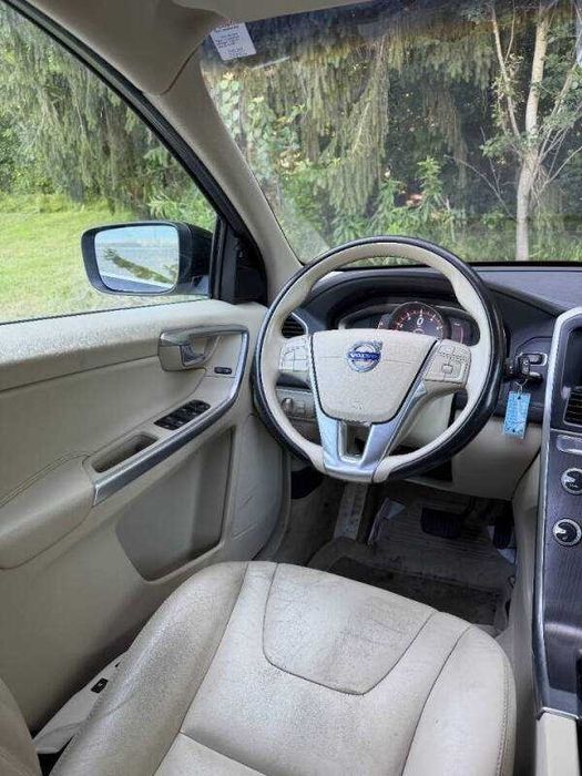 2016 Volvo XC60 T5 Premier