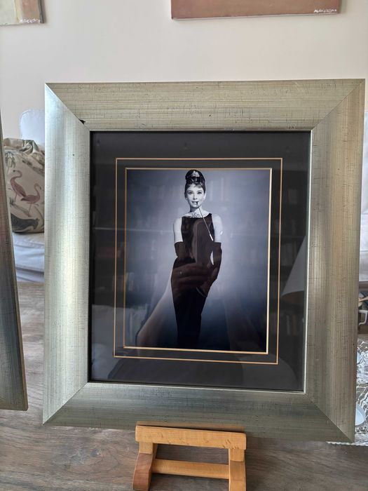 kolekcjonerskie fotografie Marlin Monroe i Audrey Hepburn
