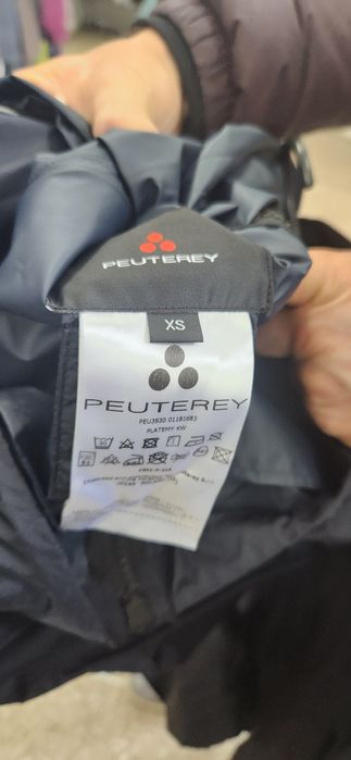 Куртка дощовик Peuterey,  розмір S-M