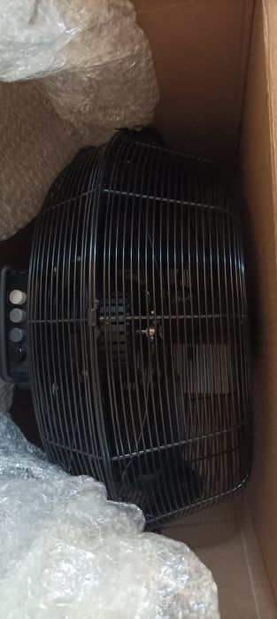 Ventoinha industrial 60 w semi-nova