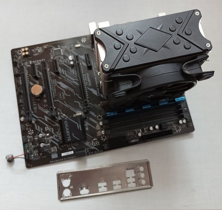 Мощный игровой комплект i7 8700K + Z370P + 16GB DDR4 + башня