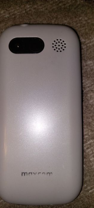 Telefon stacjonarny Maxcom.