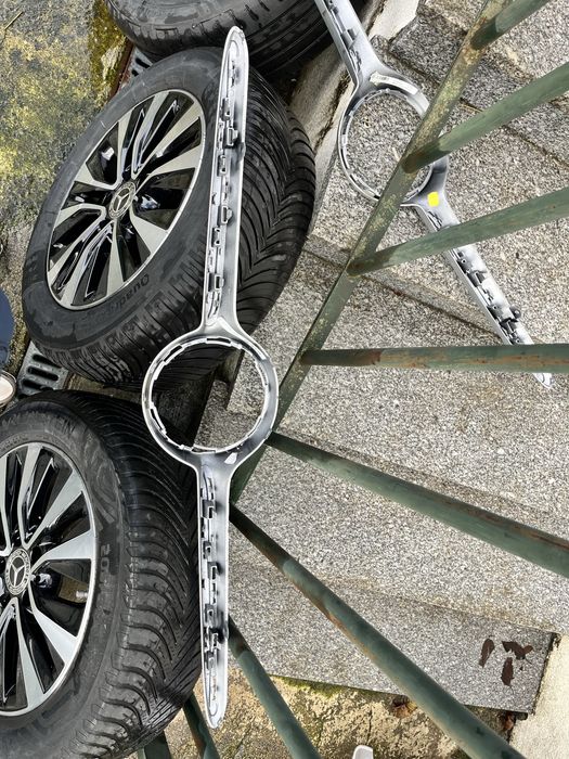 Grelha frontal Mercedes a180 - w177