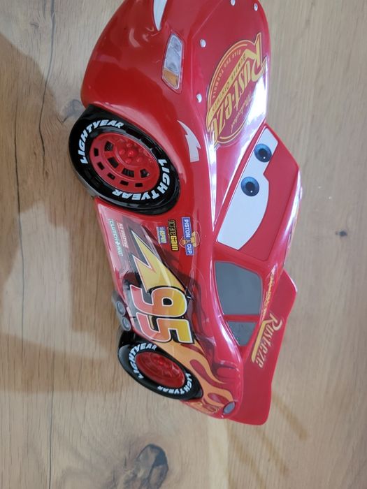 Gra zygzak mcqueen disney gazu gas  mattel out