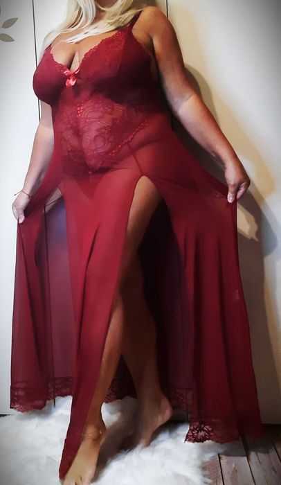 seksowna koszula nocna czerwona burgund długa plus stringi