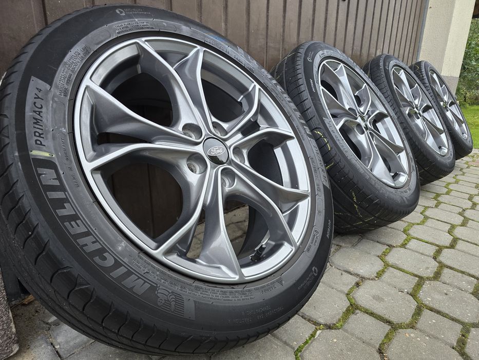 Felgi z oponami 215/50R17 Ford Focus ST line 5 V 5x108 4 IV Mondeo C-Max S-max Tourneo Connect I