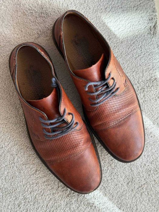 Sapatos Rieker em pele genuína castanha — EU 42