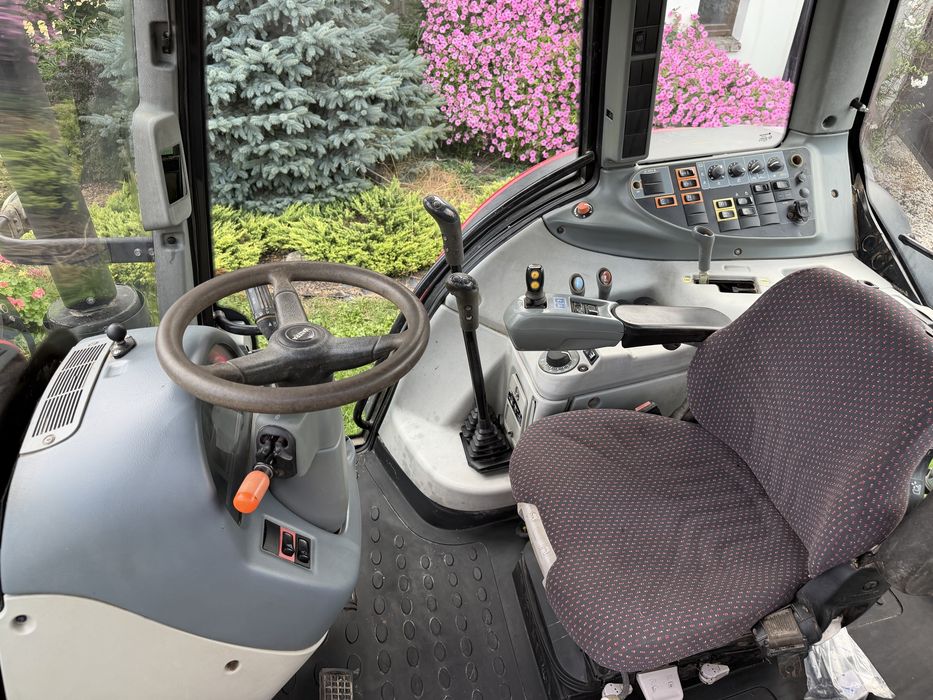Valtra N103 Ładowacz Czołowy Mailleux