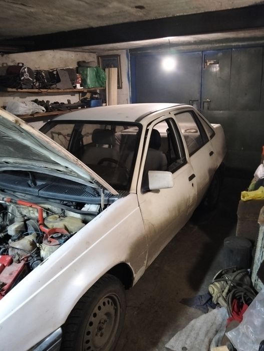 Опель кадет 1.3 не на ходу