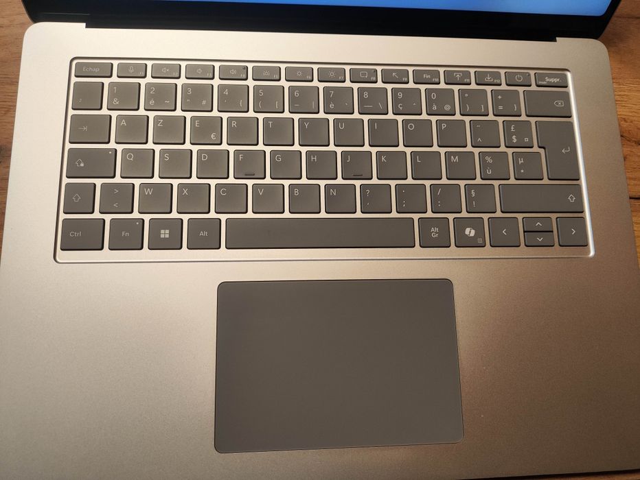 Microsoft Surface Laptop 7th Edition