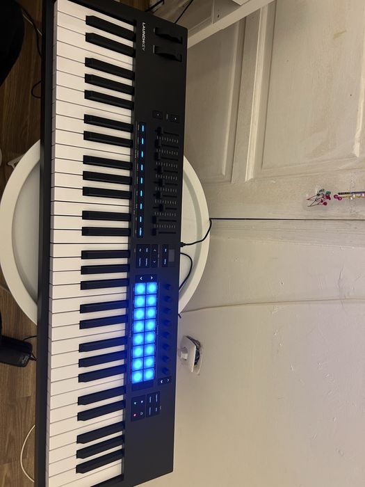 Novation lauchkey 61 mk4 - novo