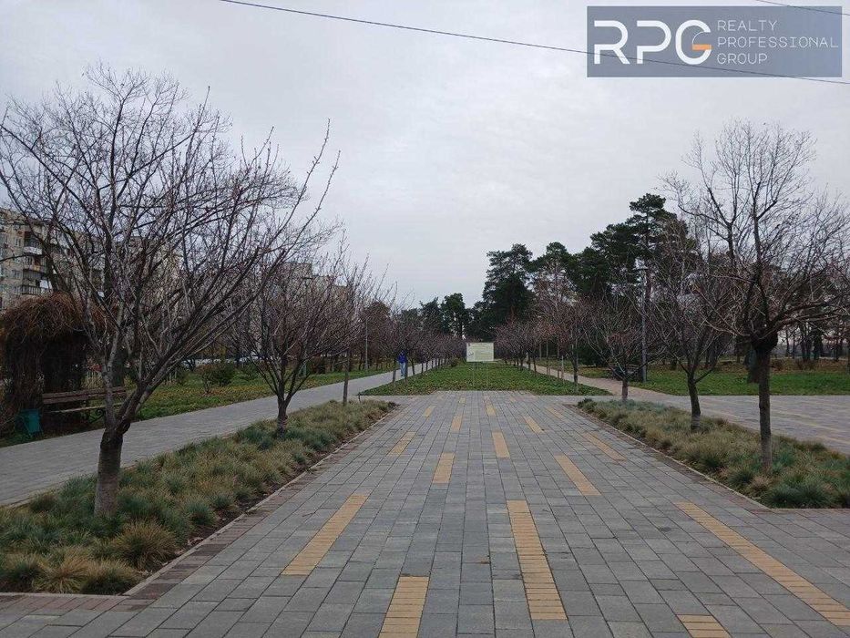 Продається 3к. квартира по вул. Братиславська, 4.