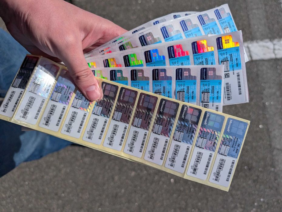 Стікер Windows 11 PRO OEM Stickers Ключ Наклейка Виндовс 10 / 11 Про