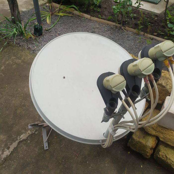 Продам спутниковую антенну