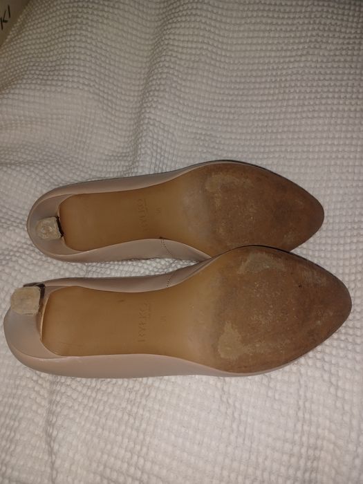 Buty czółenka Ryłko beżowe, roz. 38