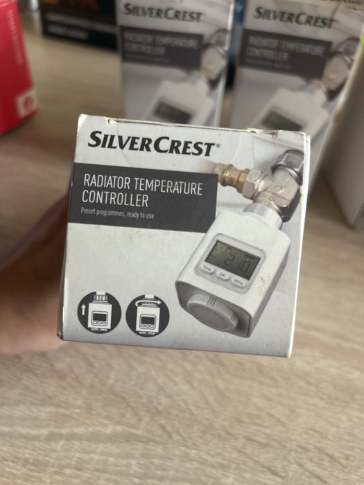 programowalny termostat grzejnikowy marki Silvercrest.