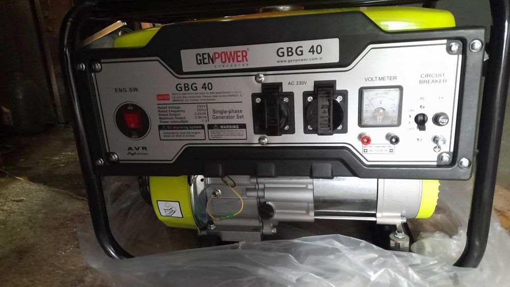 Генератор бензиновій