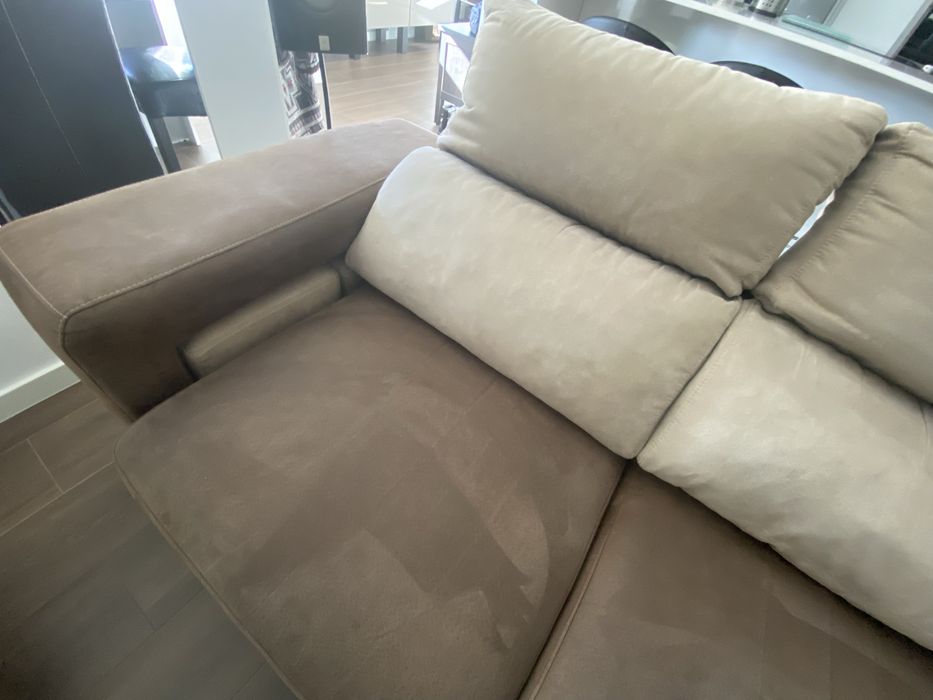 Vendo sofa chaise longue com arrumacao + 2 pufs