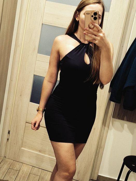 Mała czarna mini sukienka