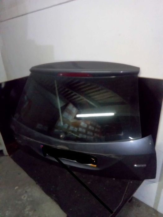 Tampa Da Mala Ford Focus (Daw, Dbw)
