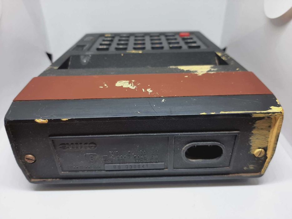 Zabytkowy kalkulator ELWRO 144